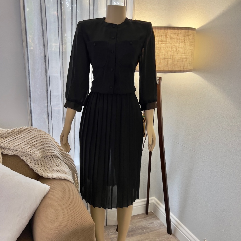 Vintage Black Accordion Bobby’s Girl Dress Size 10 Fit And Flare Long Sleeve